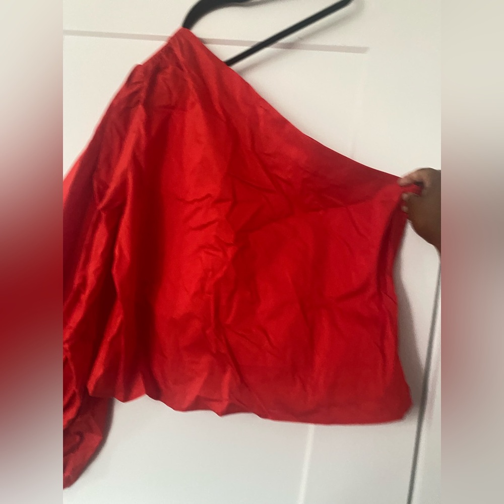 New York & Company One-Shoulder Balloon-Sleeve Poplin Top